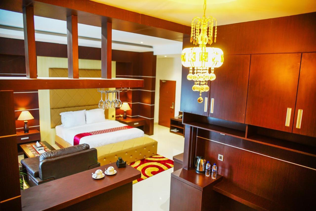 Singapore City Hotel Batu Bara Sungaibalai 외부 사진
